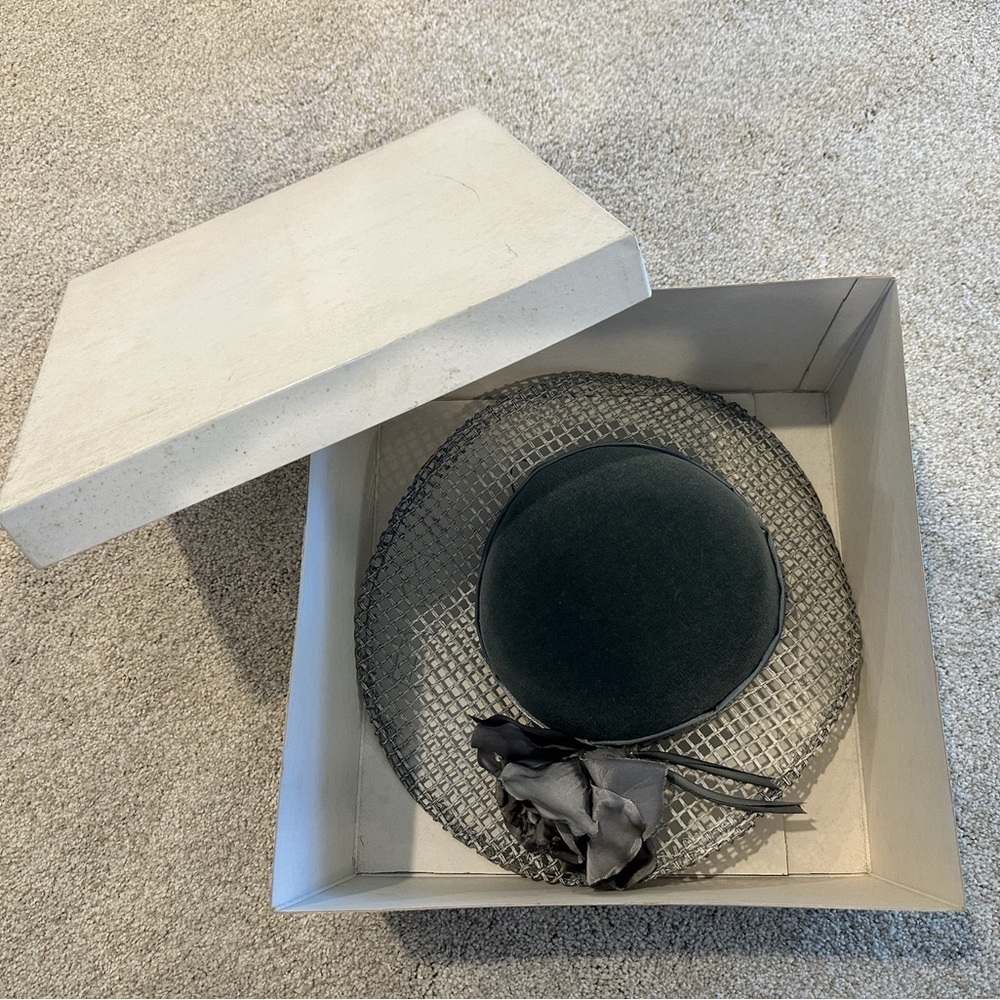 Velvet Grey Netted Hat